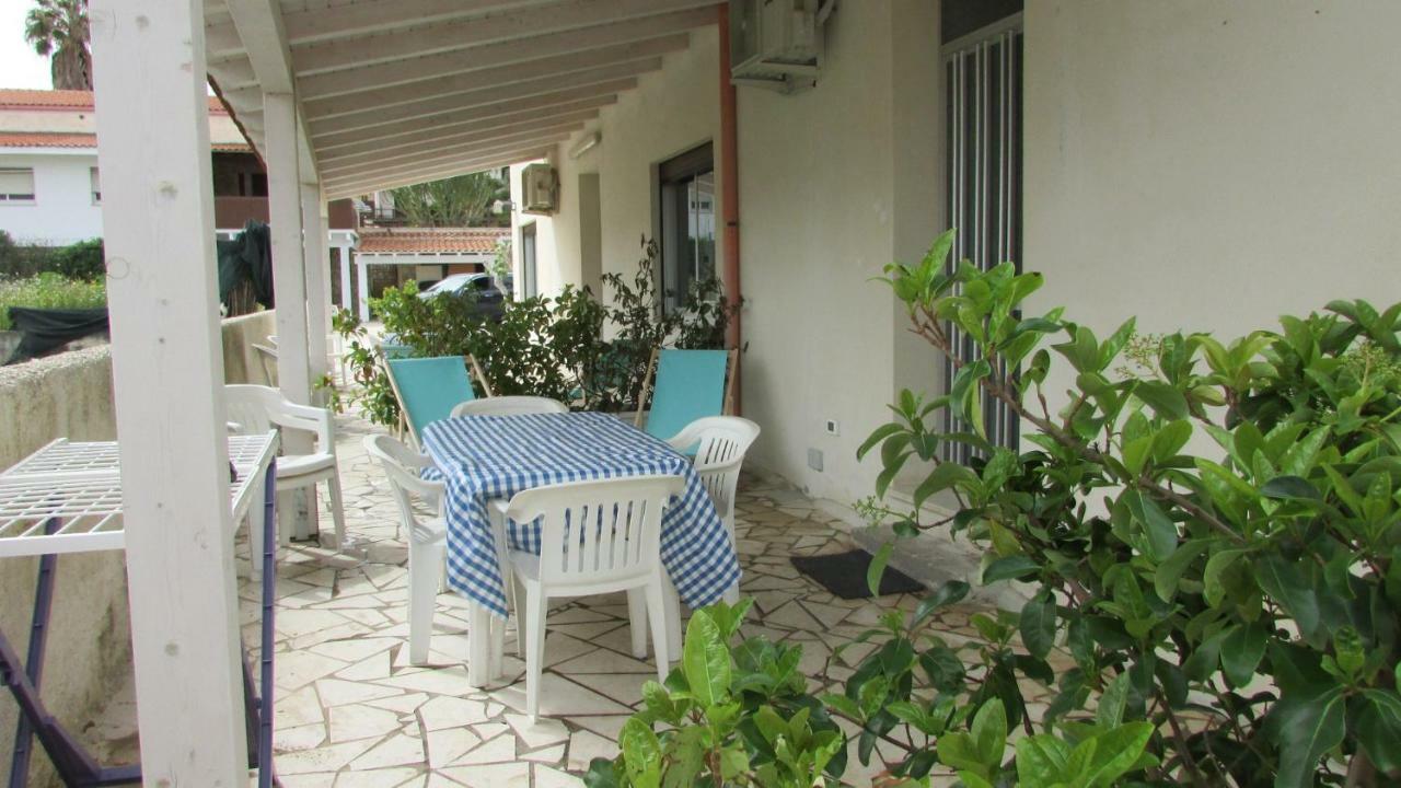 Appartamento Spiaggia Playa 卡斯泰拉马莱 外观 照片